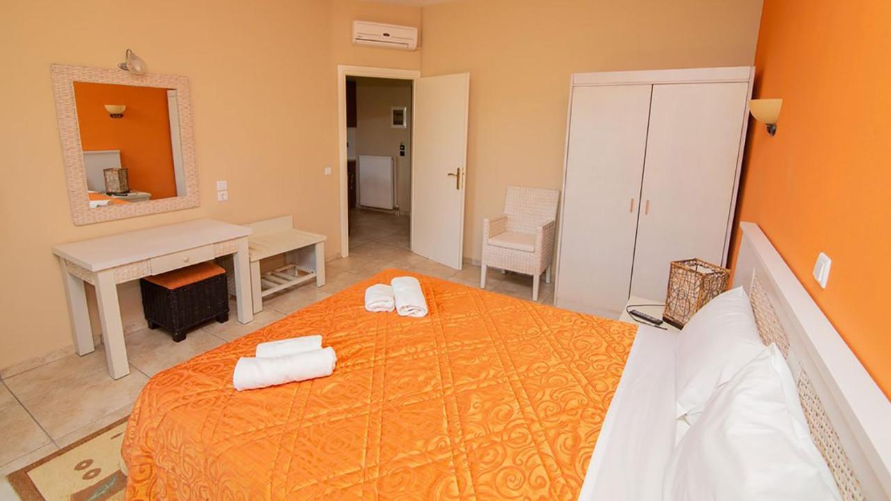 Ξενώνας Μενελαΐς - Menelais Apartments Thrapsimion Exterior photo